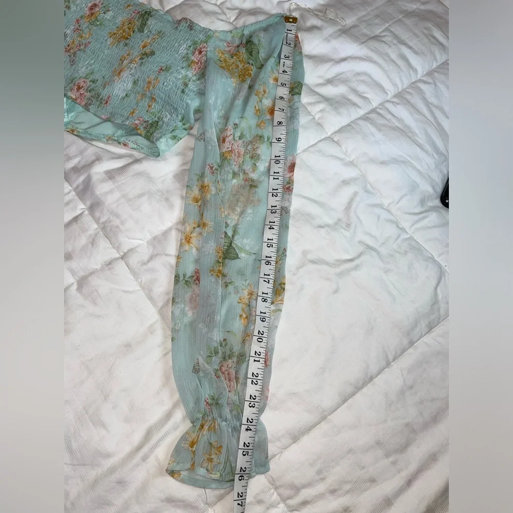 Floral Chiffon Crop Top - Picture 5 of 10